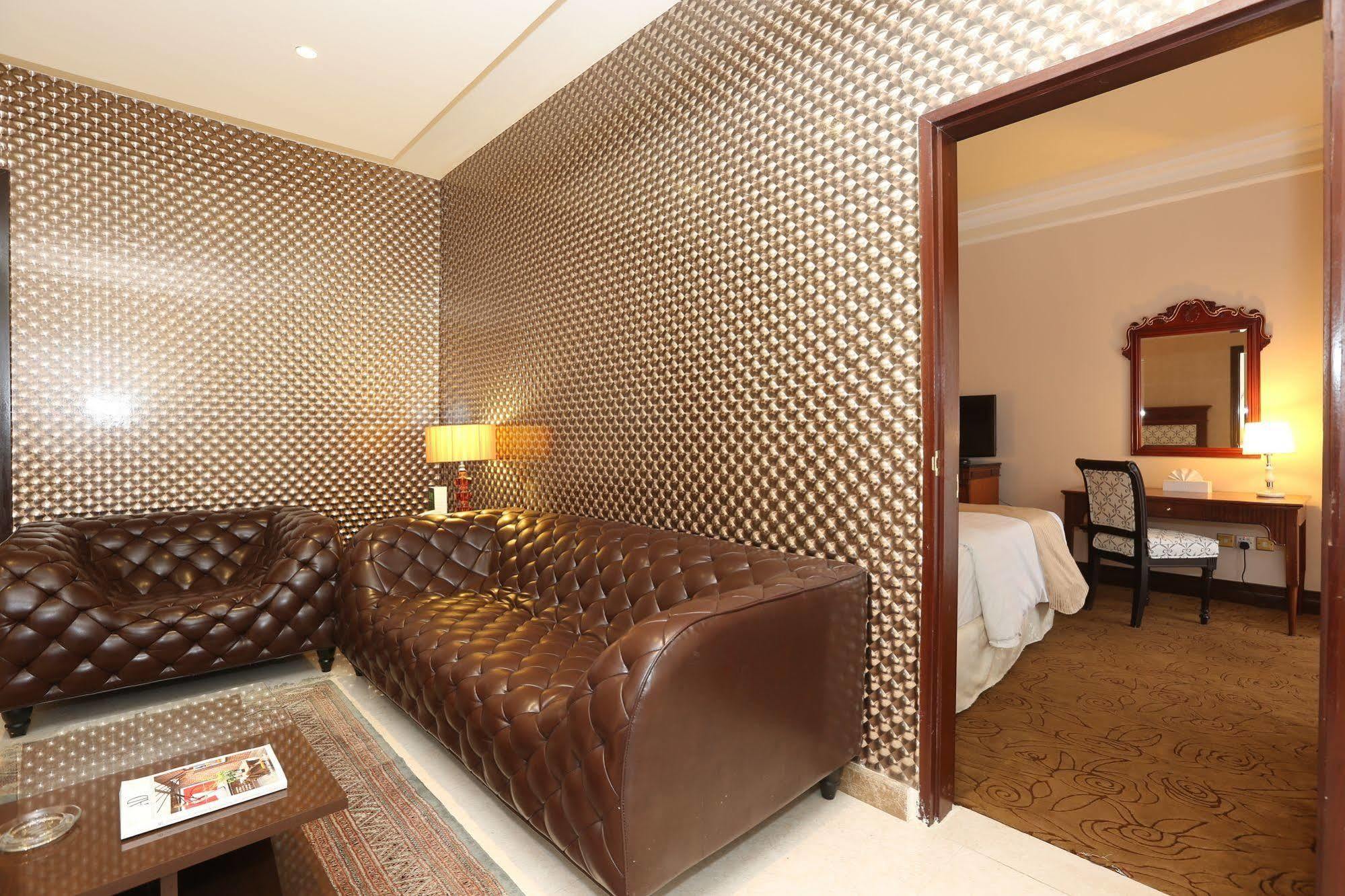 Mercure Hotel Khamis Mushayt Khamis Mushait Exterior photo