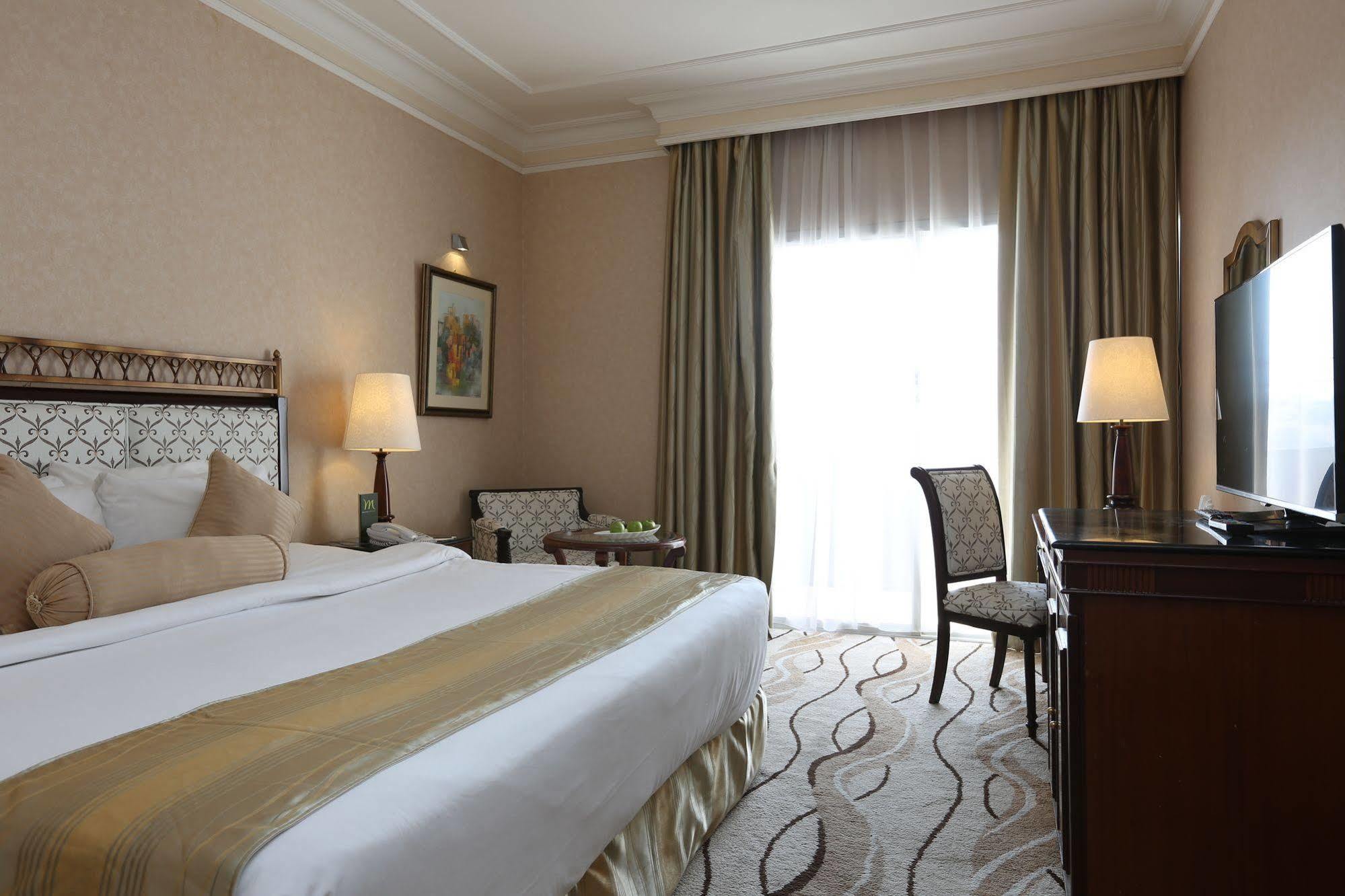 Mercure Hotel Khamis Mushayt Khamis Mushait Exterior photo