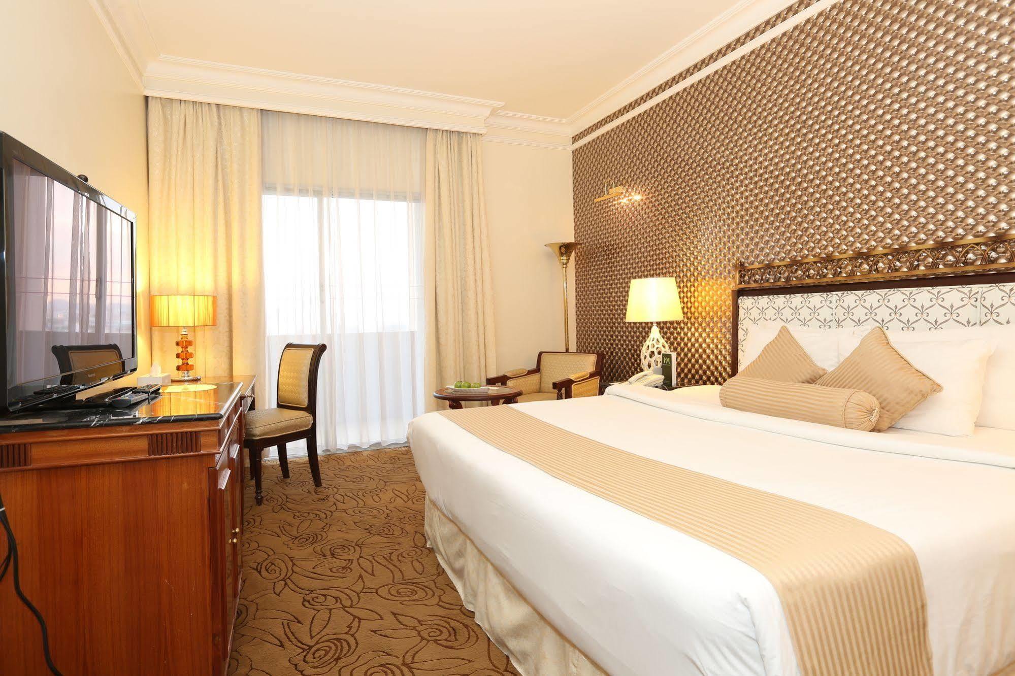 Mercure Hotel Khamis Mushayt Khamis Mushait Exterior photo