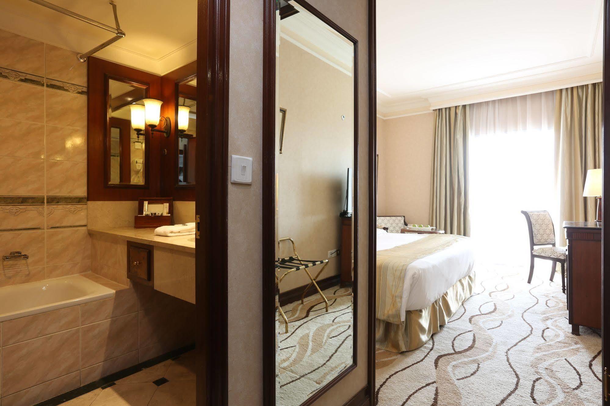 Mercure Hotel Khamis Mushayt Khamis Mushait Exterior photo